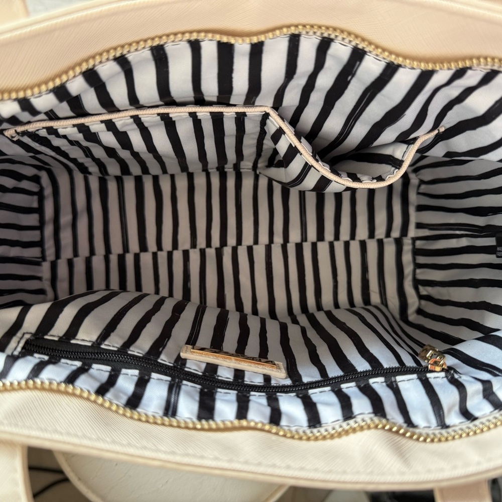 Miztique Cream Tote Bag with Gold Accents - Picture 3 of 3